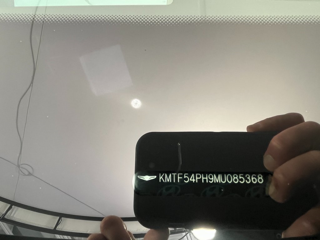2021 Genesis G90 5.0 Ultimate photo 23
