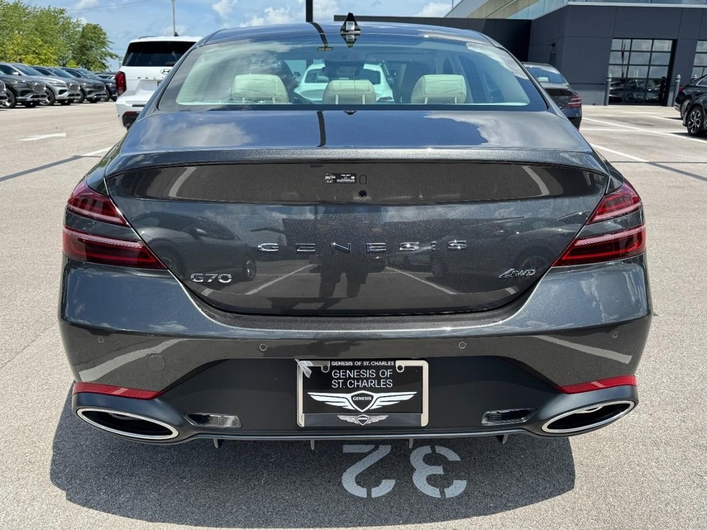 2026 Genesis G70 2.5T Prestige AWD photo 4