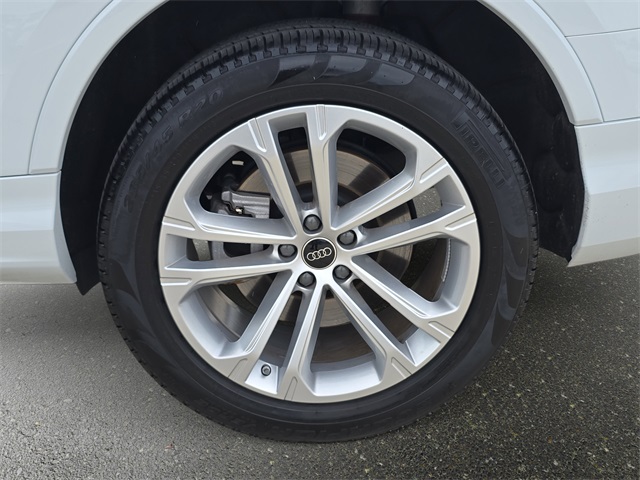 2025 Audi Q7 55 Premium Plus photo 34
