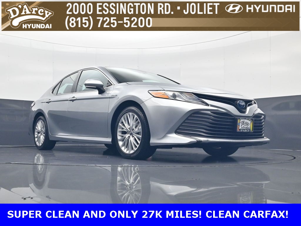 2020 Toyota Camry Hybrid XLE photo 23
