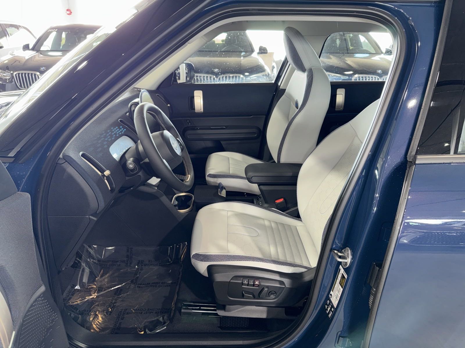 2025 Mini Countryman ALL4 Signature photo 11