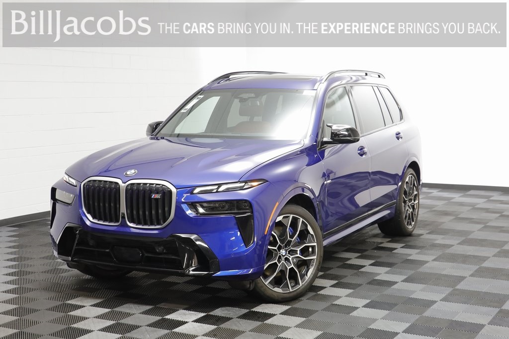 2025 BMW X7 M60i's photo