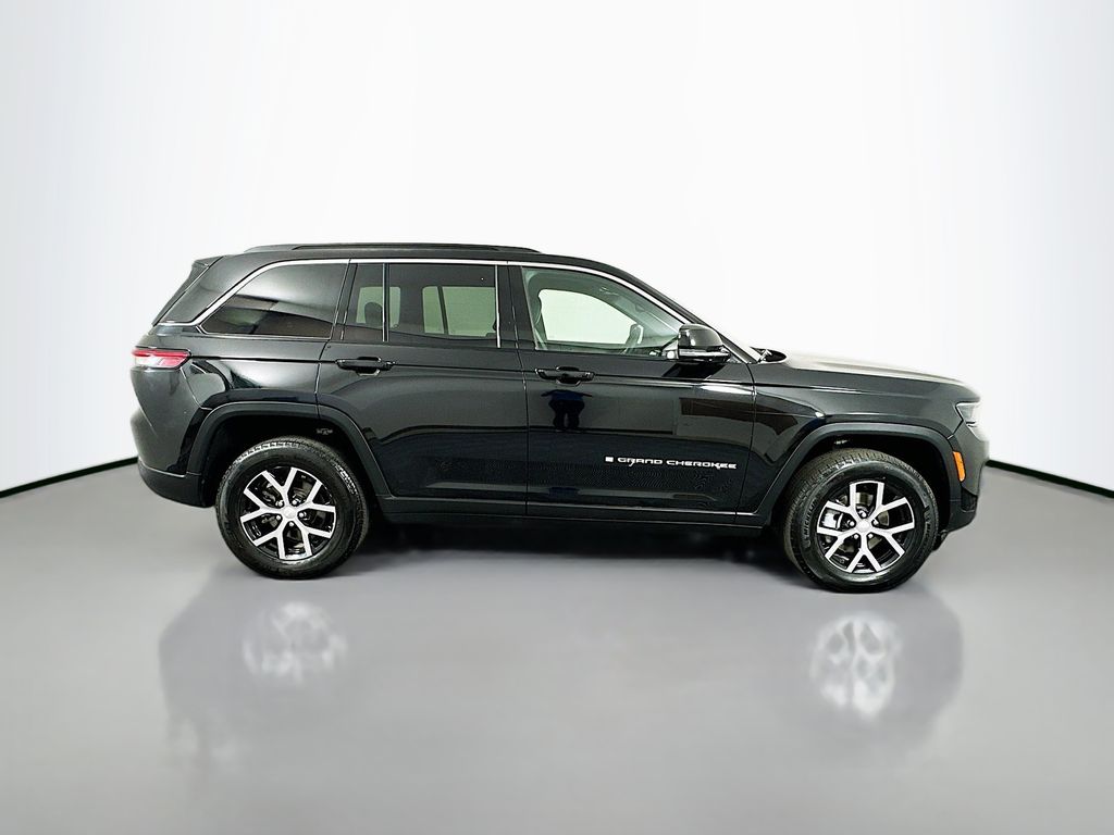 2024 Jeep Grand Cherokee Limited photo 4