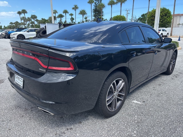2019 Dodge Charger SXT photo 3