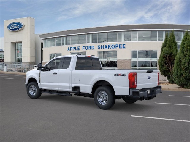 2025 Ford F-350 photo 3