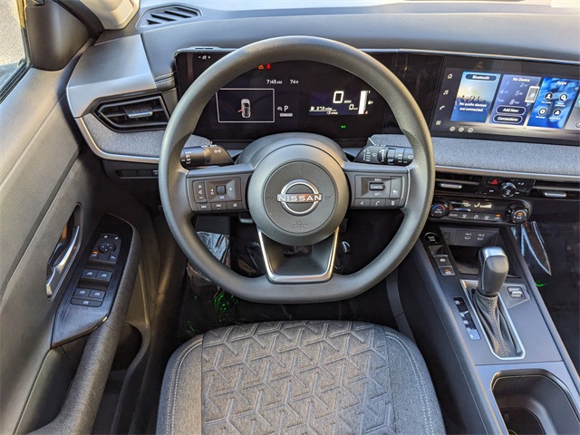 2026 Nissan Kicks SV photo 9