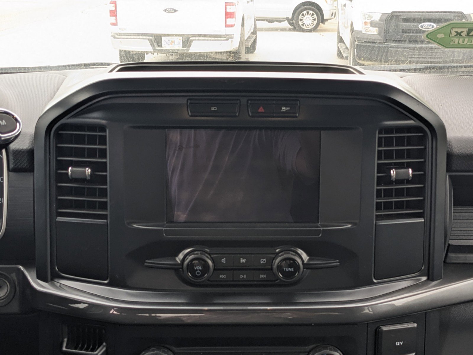 2022 Ford F-150 XL photo 16