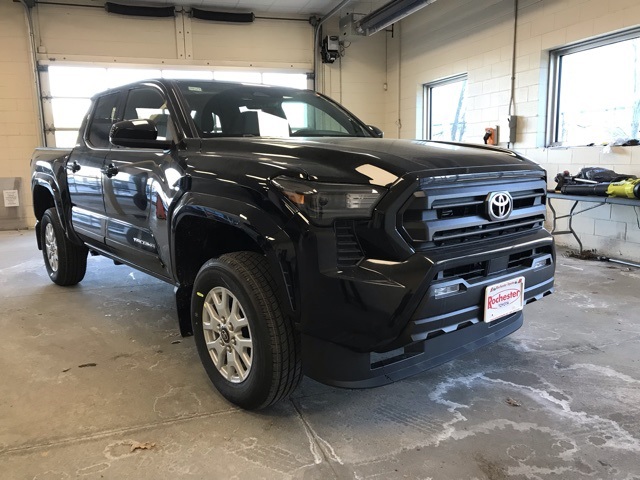 2026 Toyota Tacoma SR5's photo