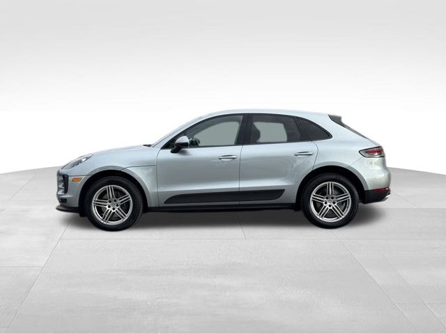 2021 Porsche Macan Base photo 2