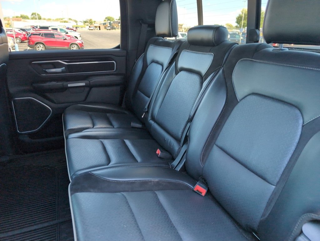 2020 Ram 1500 Laramie photo 7