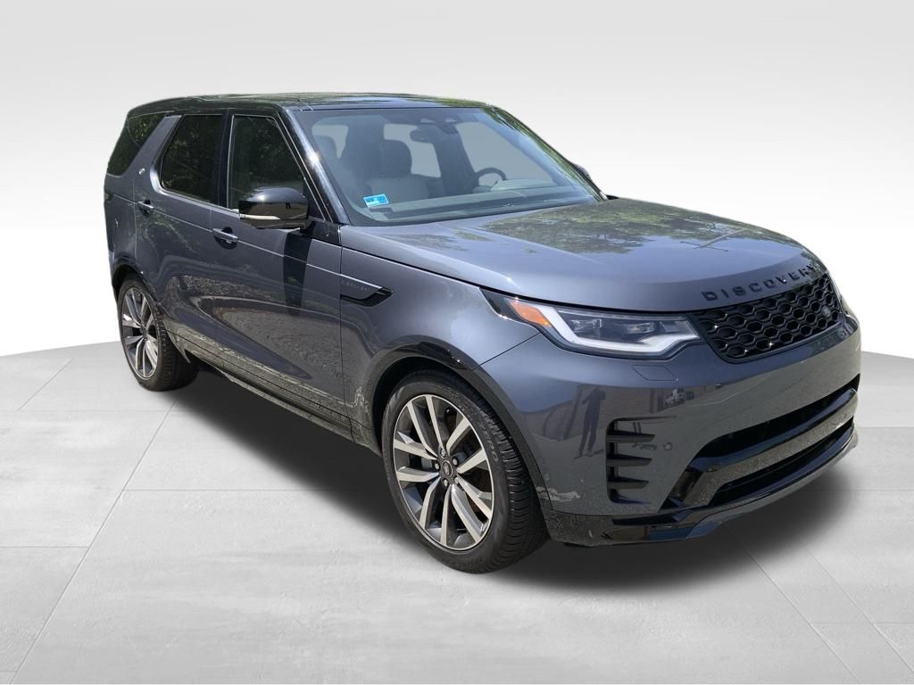 2024 Land Rover Discovery SE photo 3