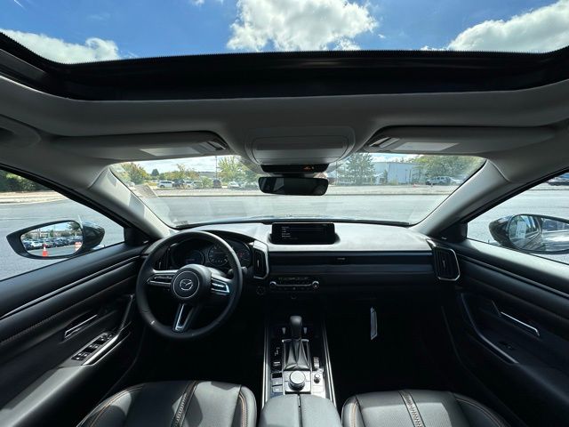 2025 Mazda CX-50 Premium Plus photo 2