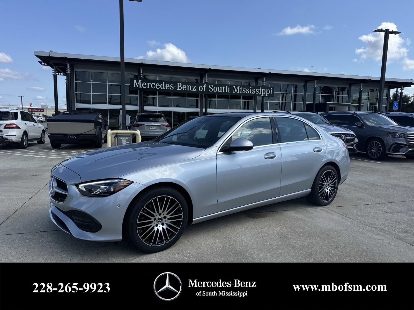 2025 Mercedes-Benz C-Class Sedan C 300's photo