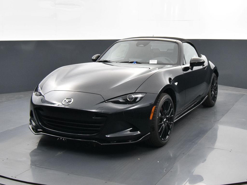 2025 Mazda MX-5 Miata Miata photo 2