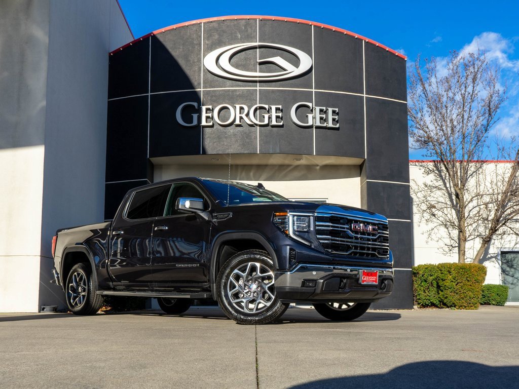 2026 GMC Sierra 1500 SLT's photo