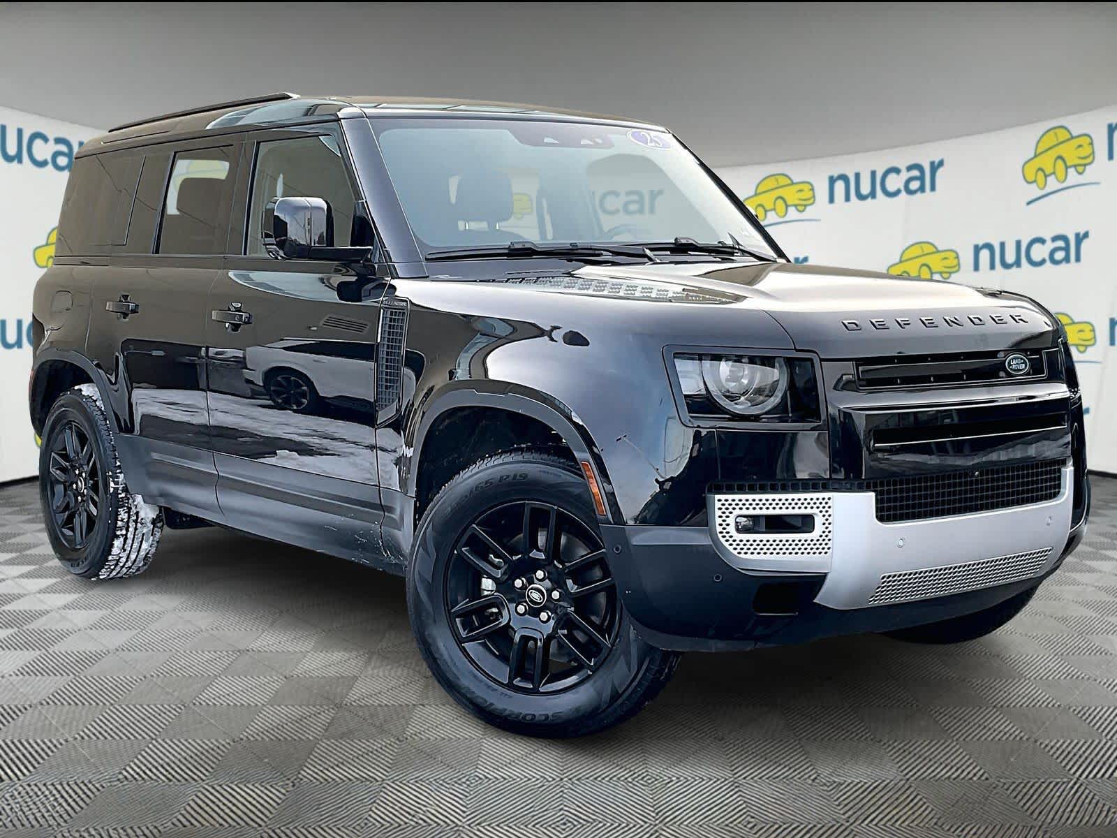 2025 Land Rover Defender S's photo