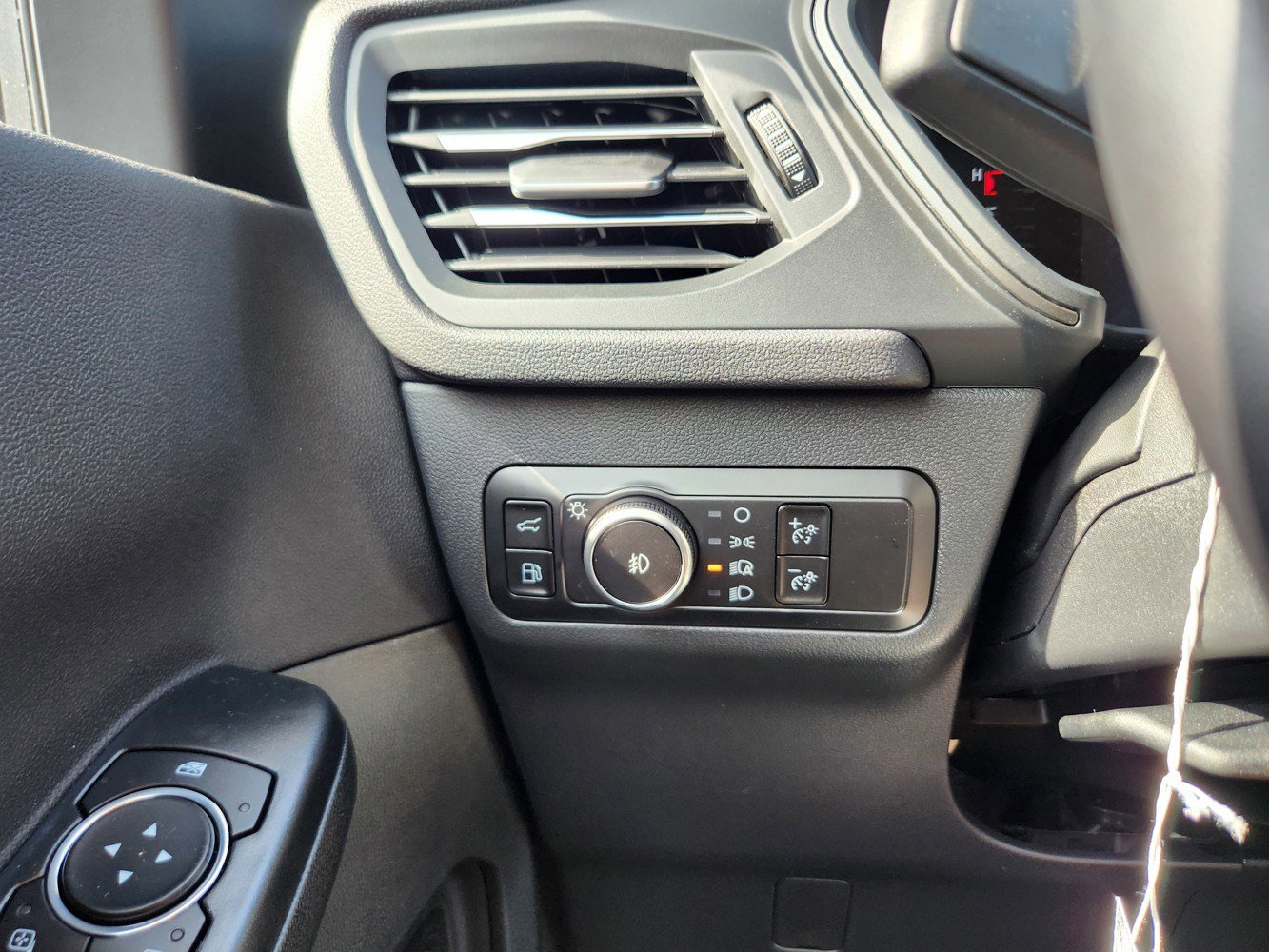 2026 Ford Escape Plug-In Hybrid photo 14