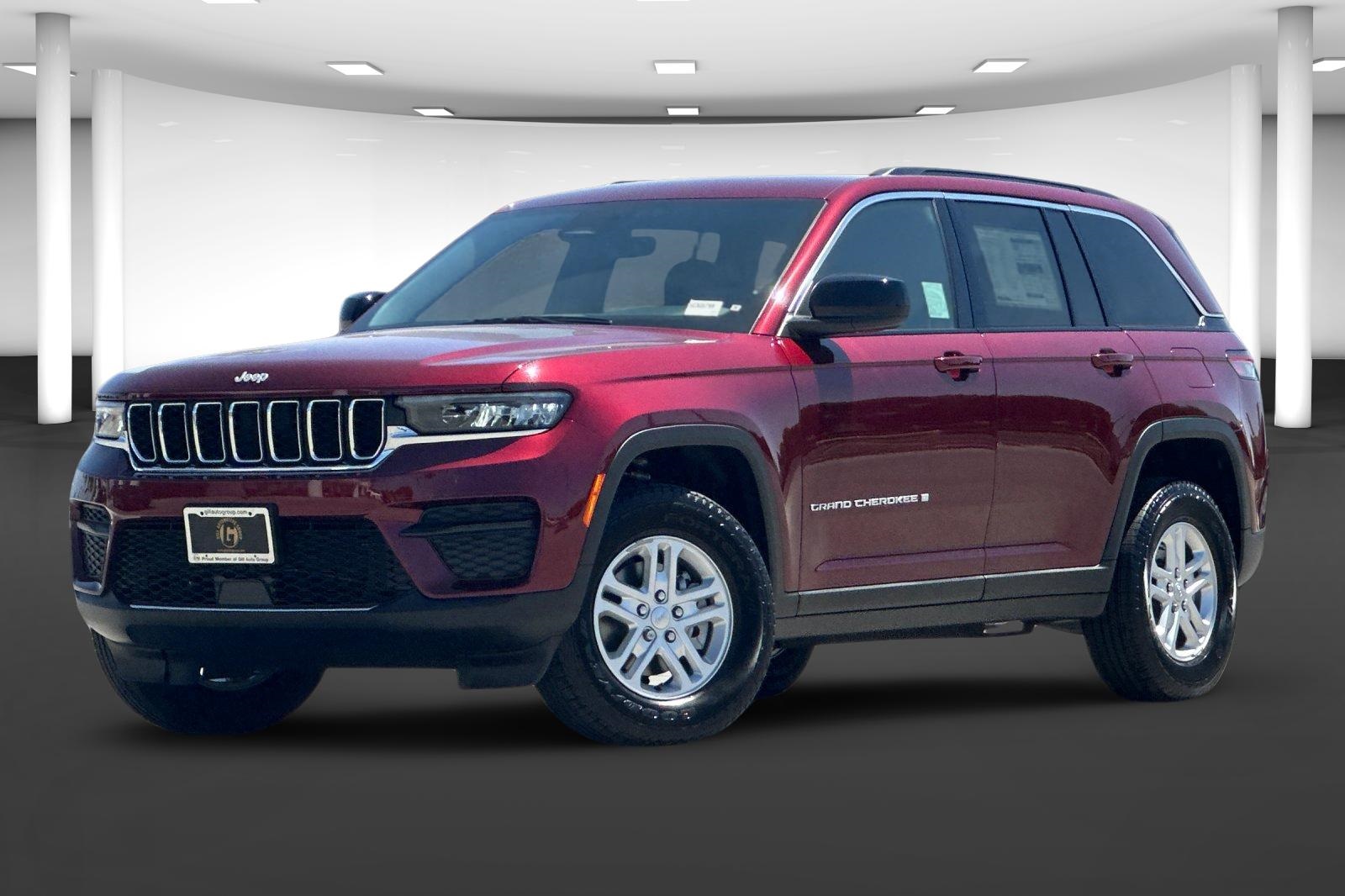 2025 Jeep Grand Cherokee Laredo photo 2