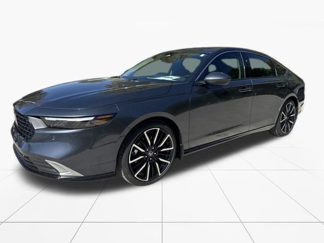 2025 Honda Accord Hybrid Touring photo 3