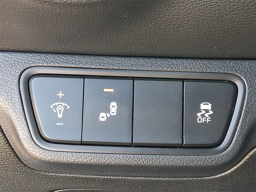 2023 Kia Forte GT-Line photo 25