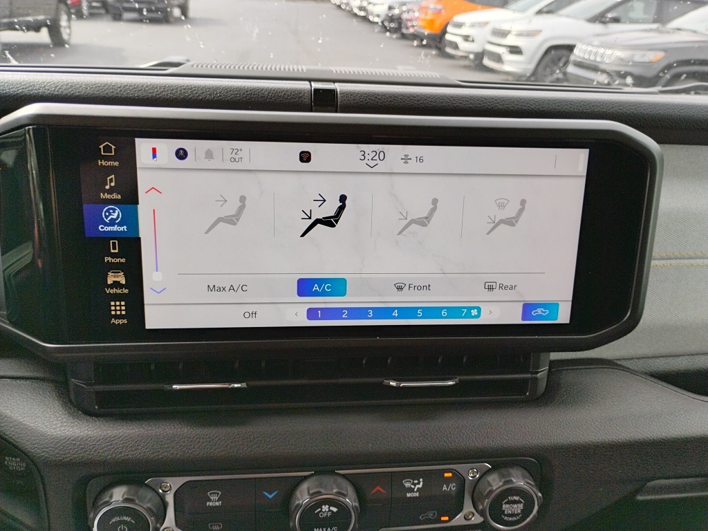 2025 Jeep Gladiator Sport S photo 25
