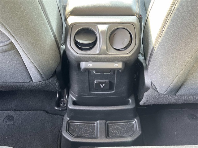 2024 Jeep Wrangler Sahara 4xe photo 15