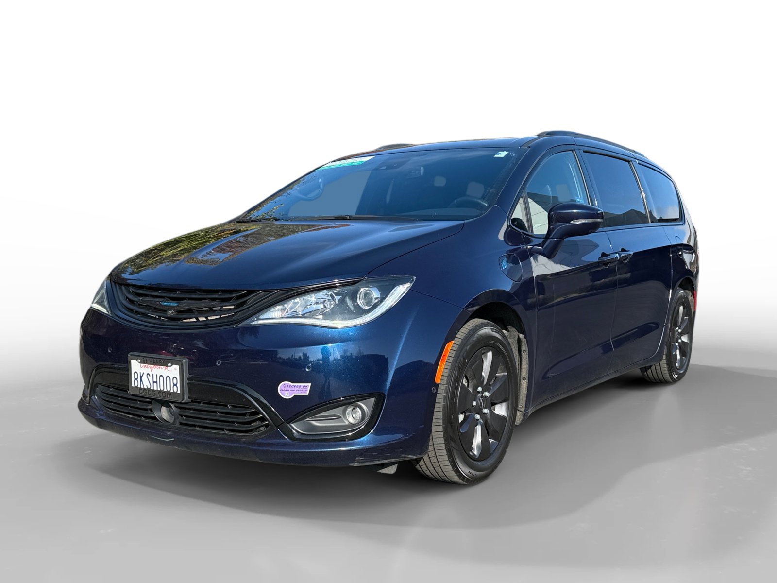 2019 Chrysler Pacifica Hybrid Limited's photo