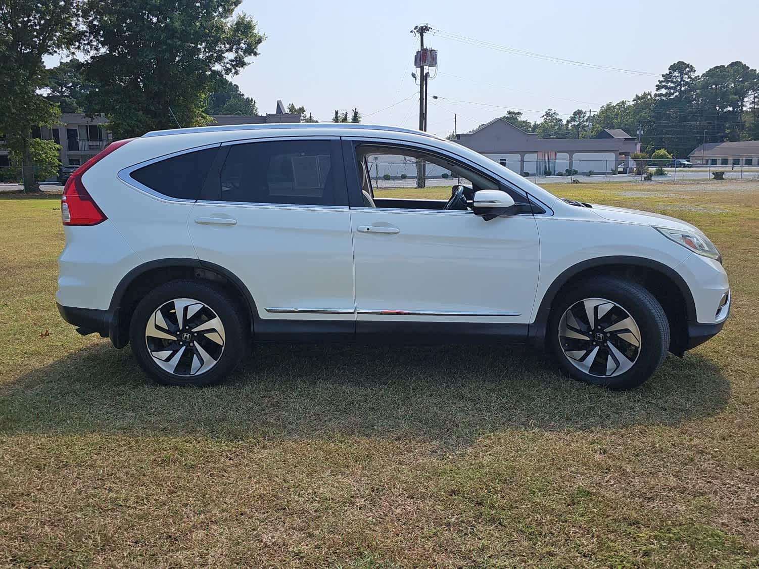 2016 Honda CR-V Touring photo 4