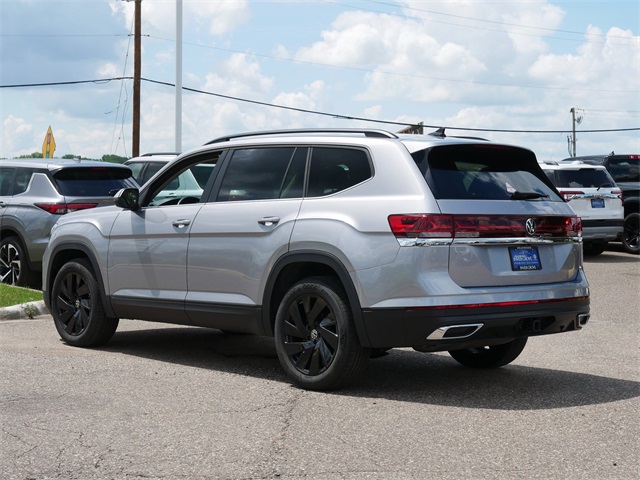 2025 Volkswagen Atlas SE Technology photo 4