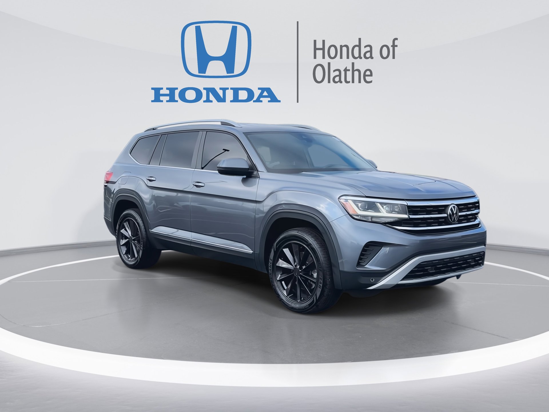 Used 2021 Volkswagen Atlas SEL with VIN 1V2BR2CA2MC500873 for sale in Kansas City