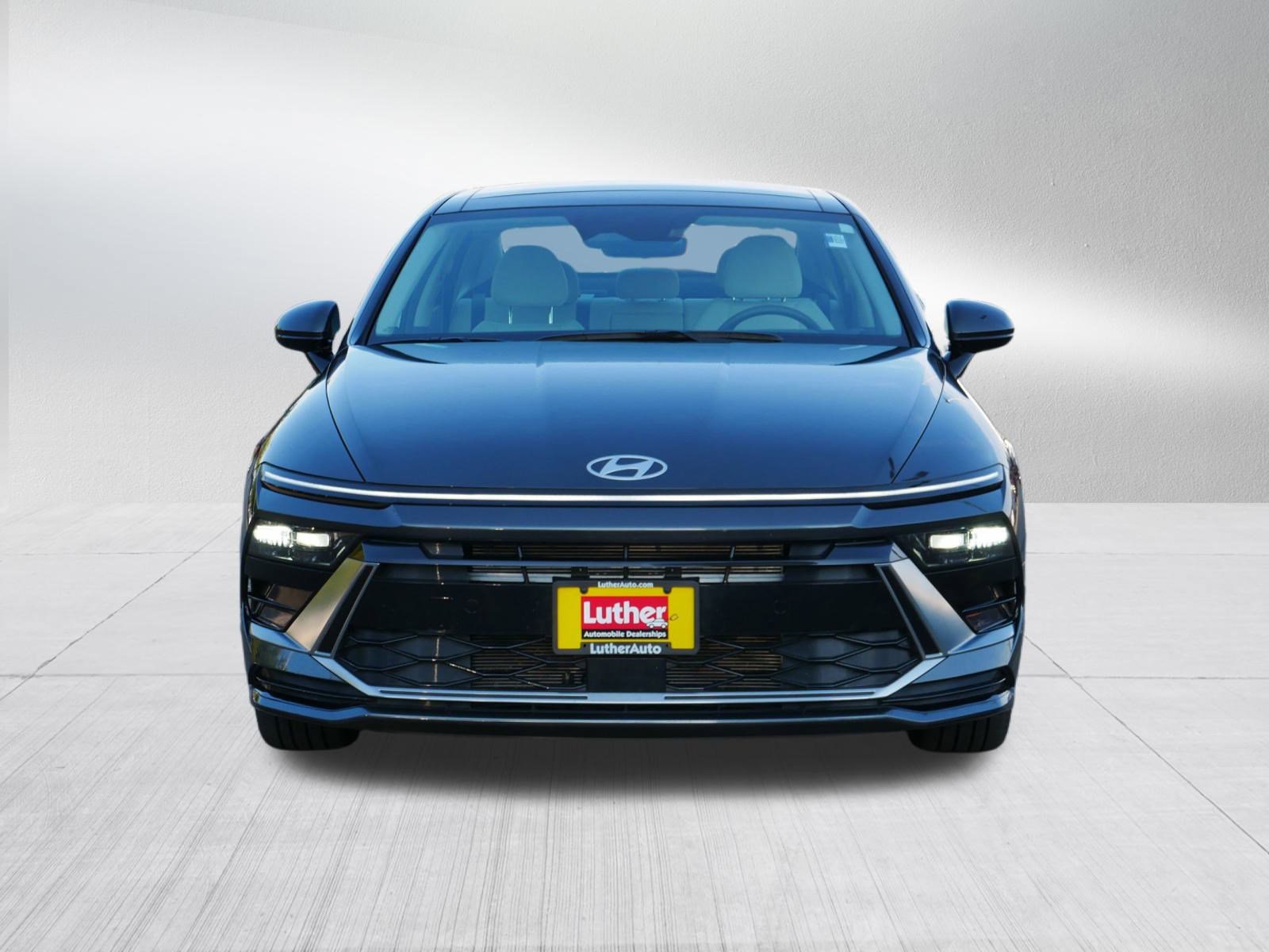2024 Hyundai Sonata SEL Convenience photo 2