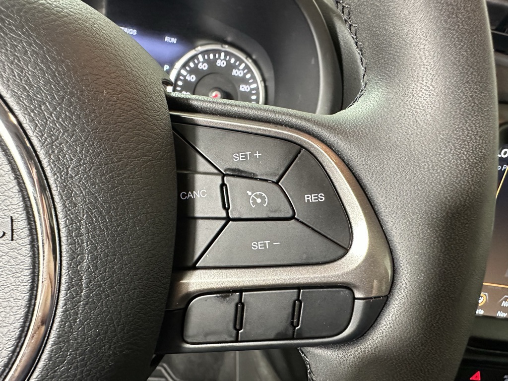 2022 Jeep Renegade Latitude photo 16