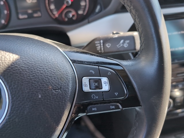 2021 Volkswagen Passat 2.0T SE photo 22
