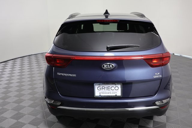2022 Kia Sportage EX photo 3