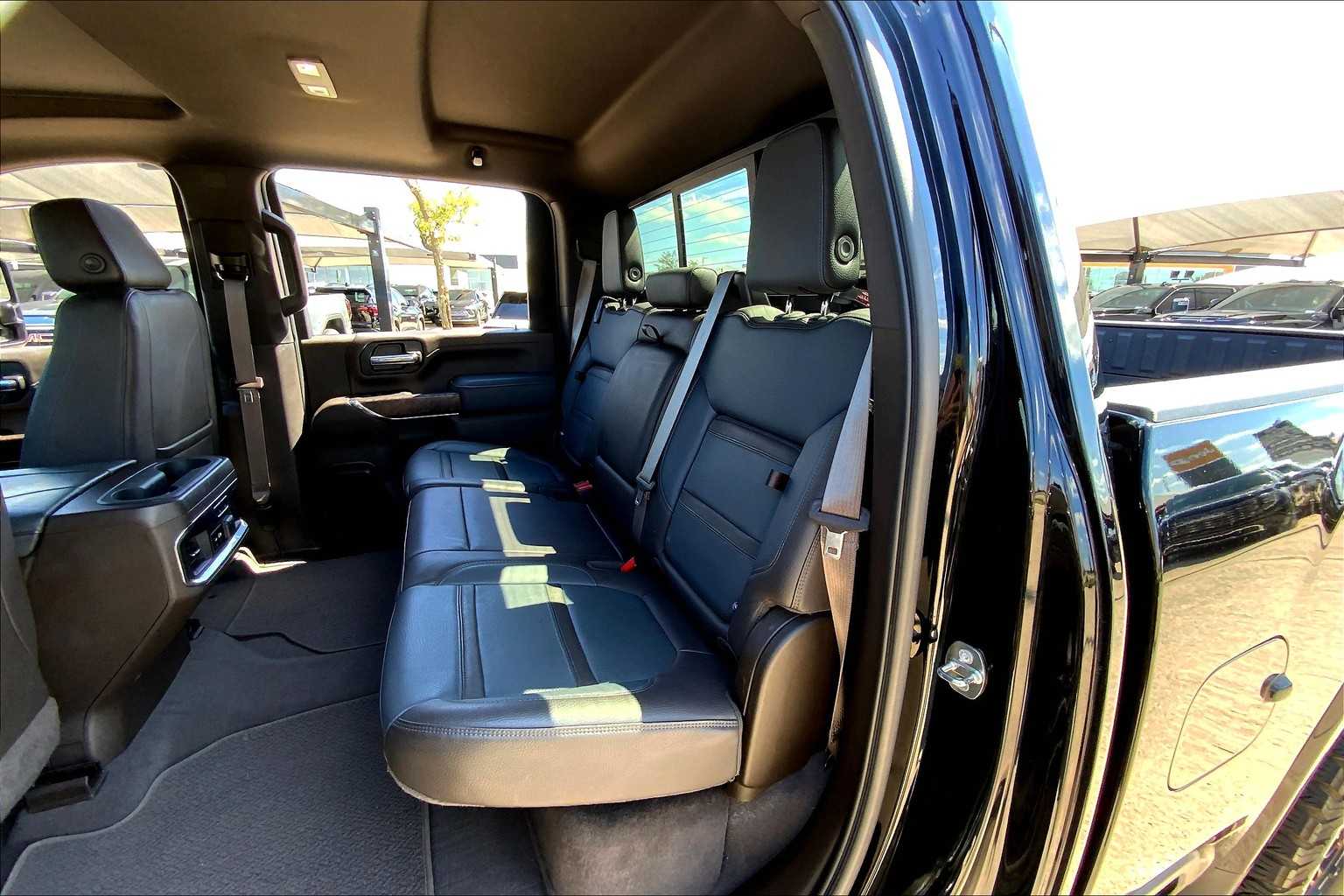 2023 Gmc Sierra HD Denali photo 18