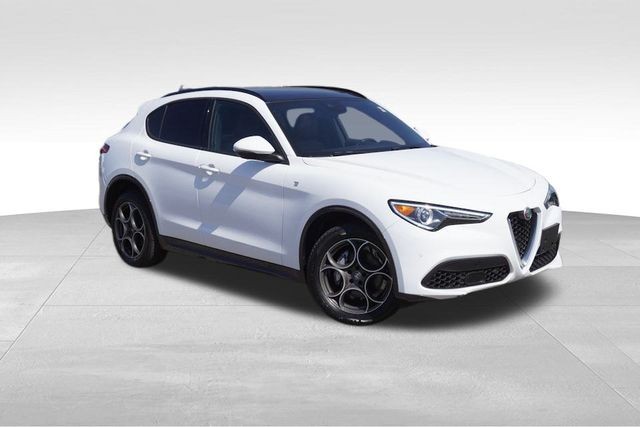 PRE-OWNED 2022 ALFA ROMEO STELVIO TI AWD 4D SPORT UTILITY