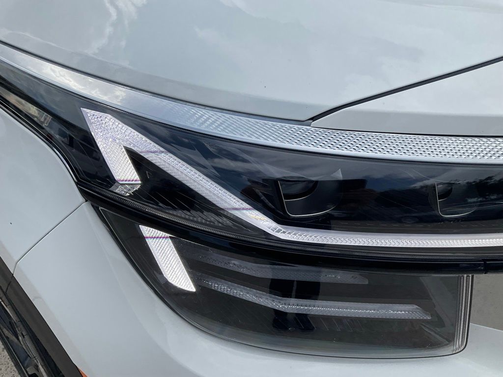 2024 Kia Seltos SX photo 6