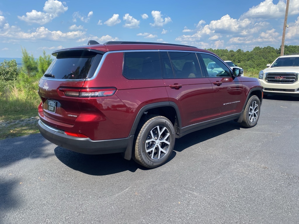 2025 Jeep Grand Cherokee Limited photo 4