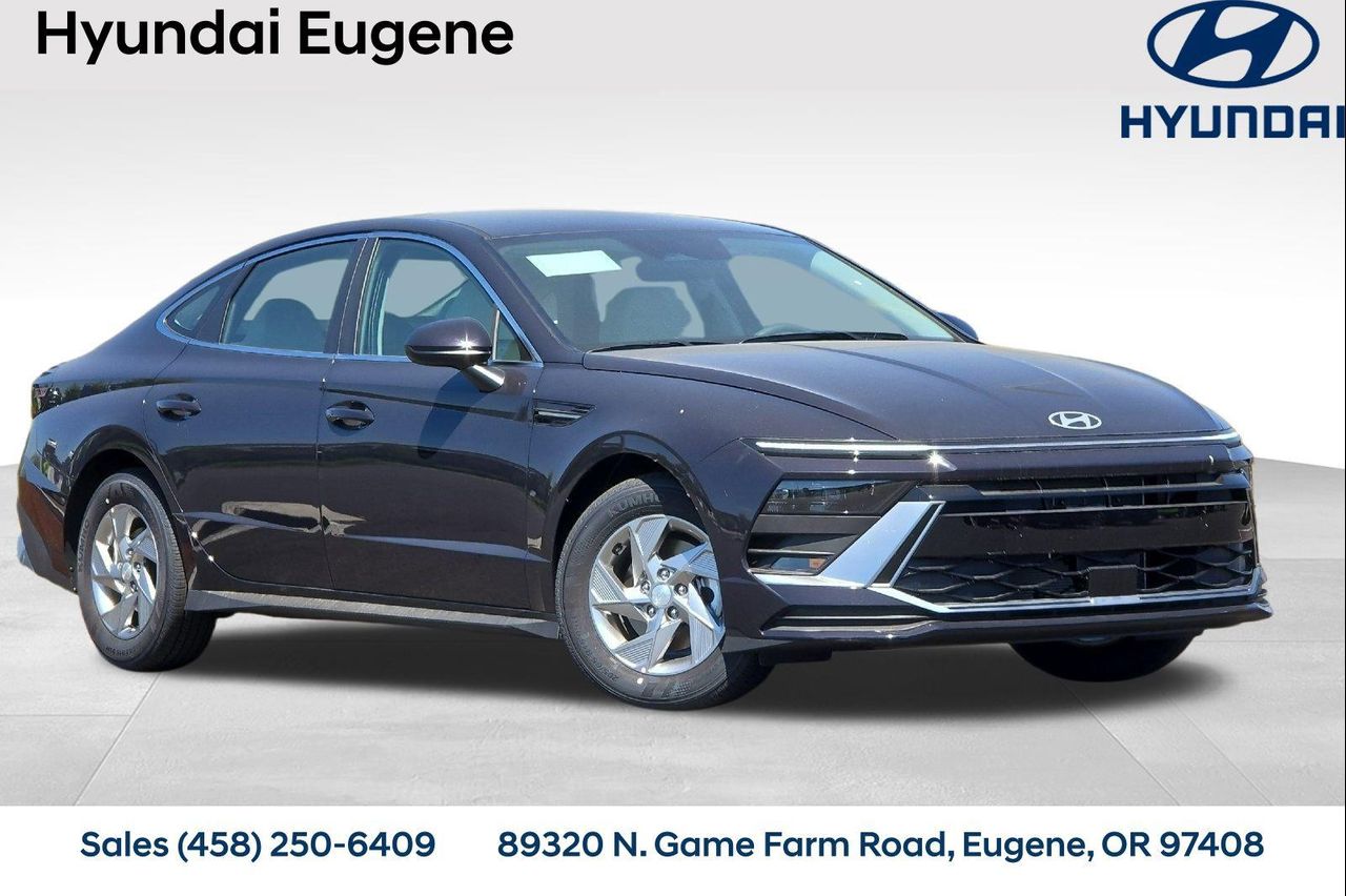 2025 Hyundai Sonata SE's photo