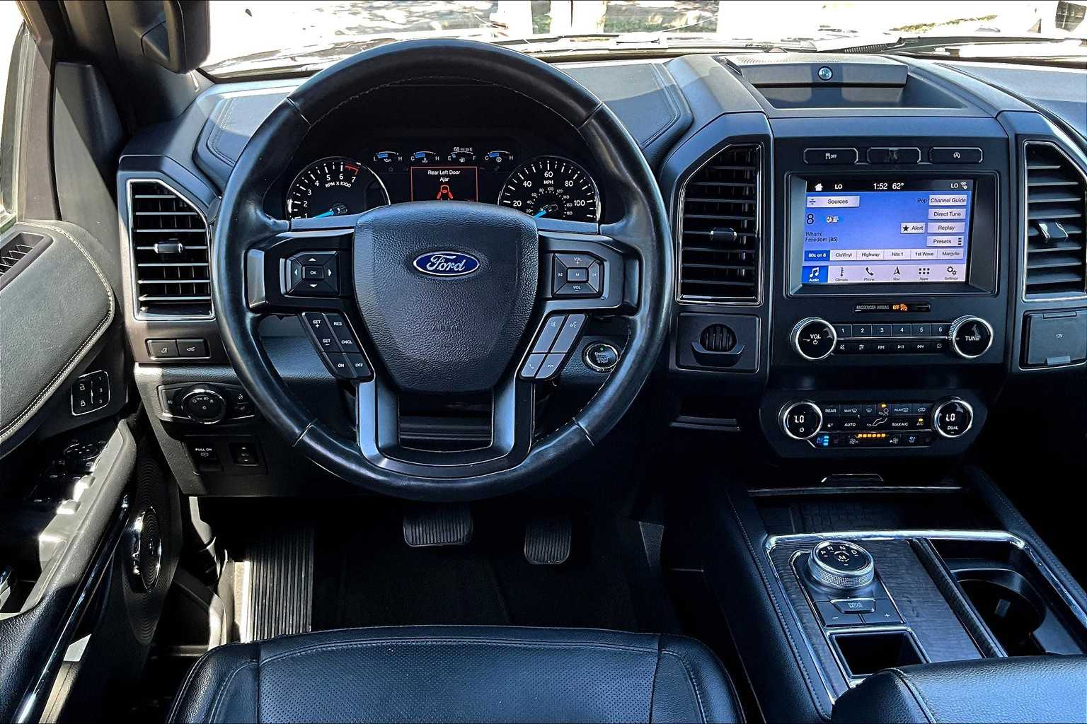 2019 Ford Expedition MAX Limited photo 4