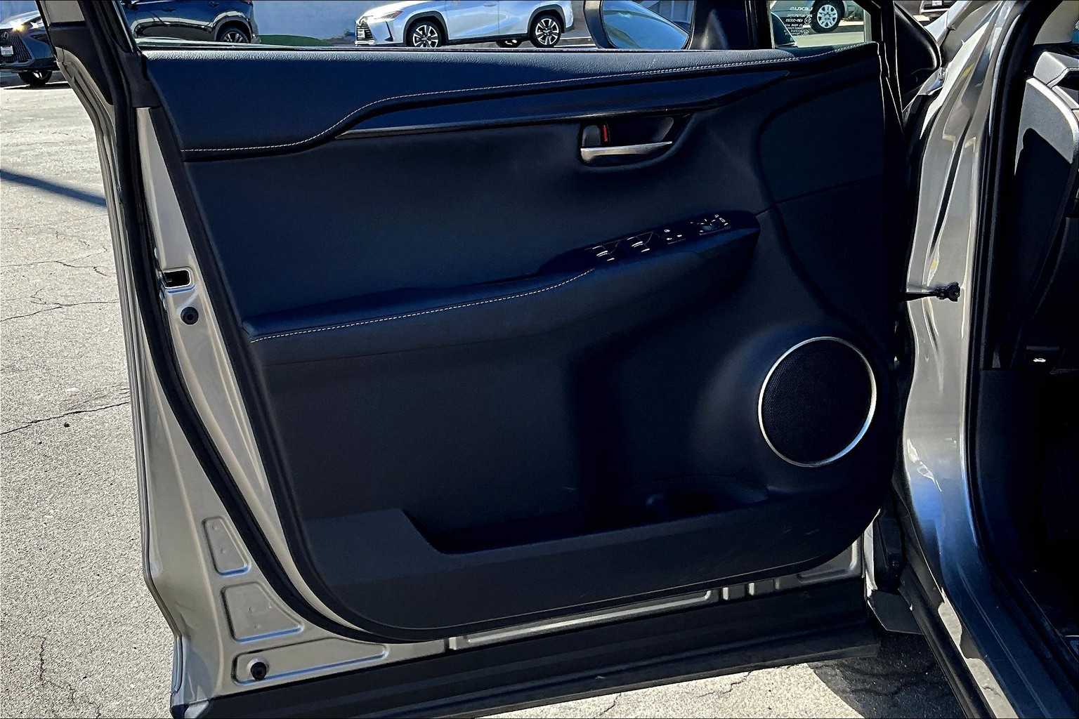 2020 Lexus NX 300 photo 20