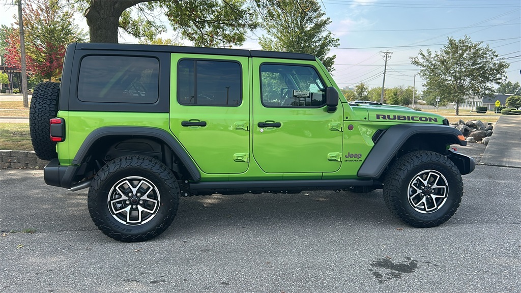2025 Jeep Wrangler Rubicon photo 2