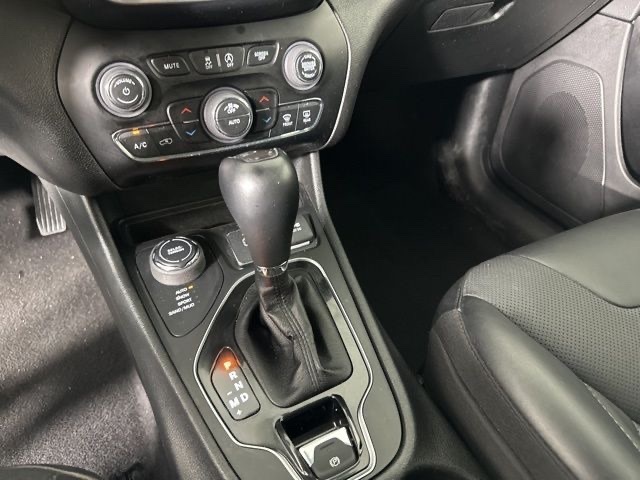 2023 Jeep Cherokee Altitude photo 21