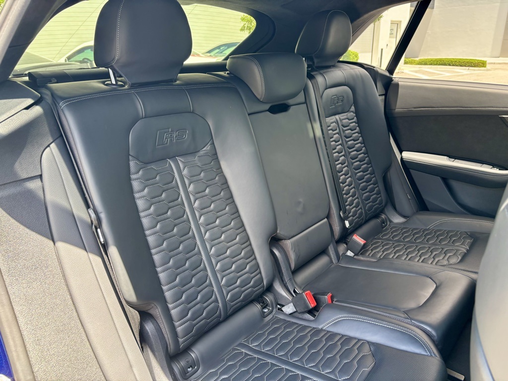 2021 Audi RS Q8 photo 21