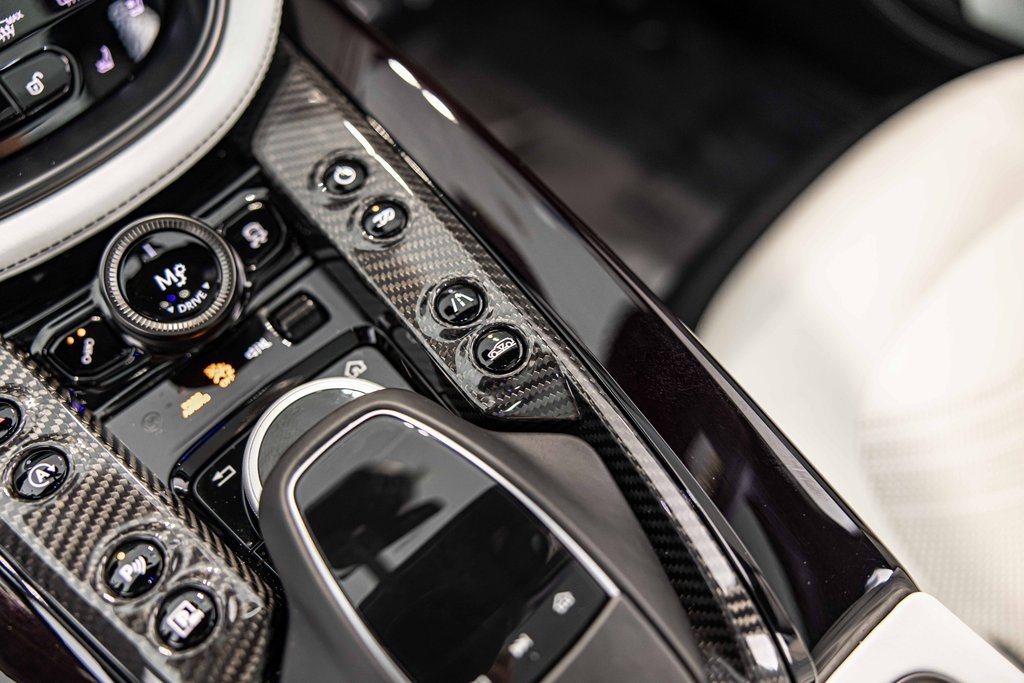 2023 ASTON MARTIN DBX - Image 33