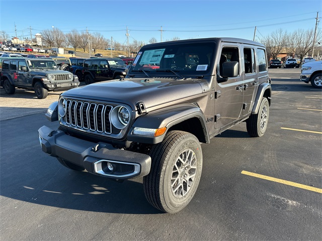 2025 Jeep Wrangler Sahara photo 2
