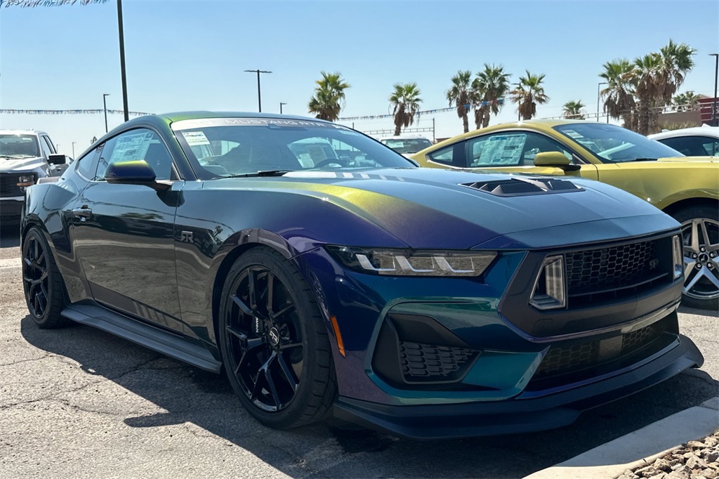 2025 Ford Mustang GT Premium photo 2