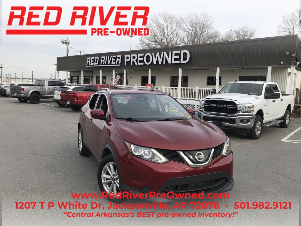 2019 Nissan Rogue Sport SV's photo