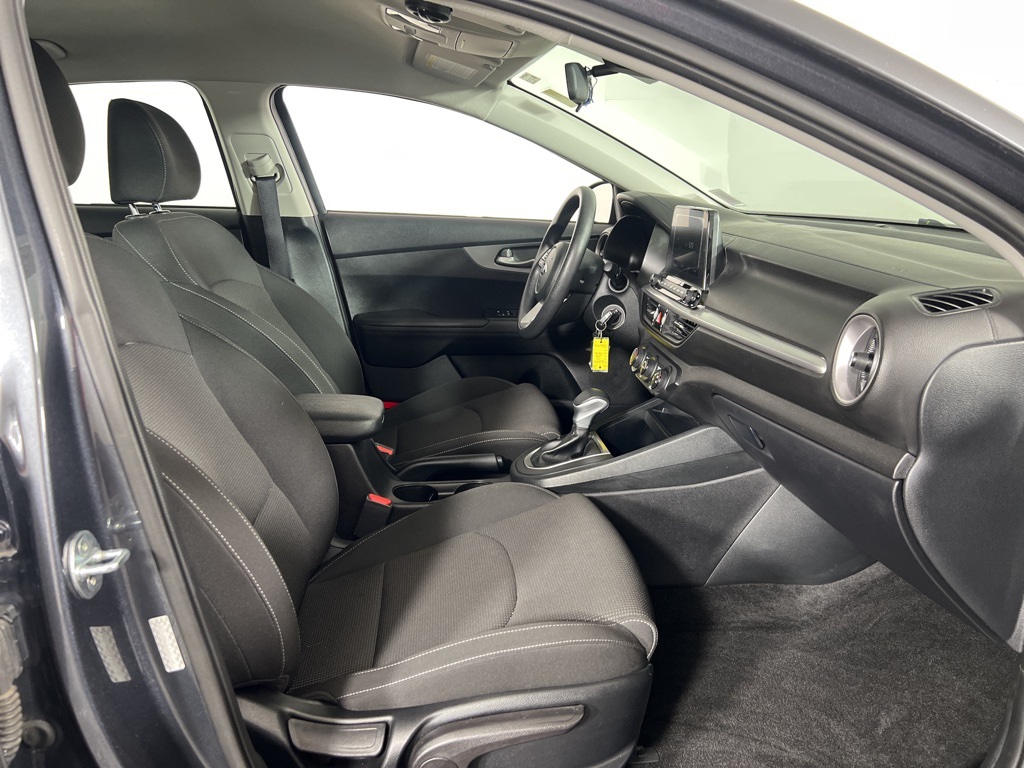 2020 Kia Forte LXS photo 3