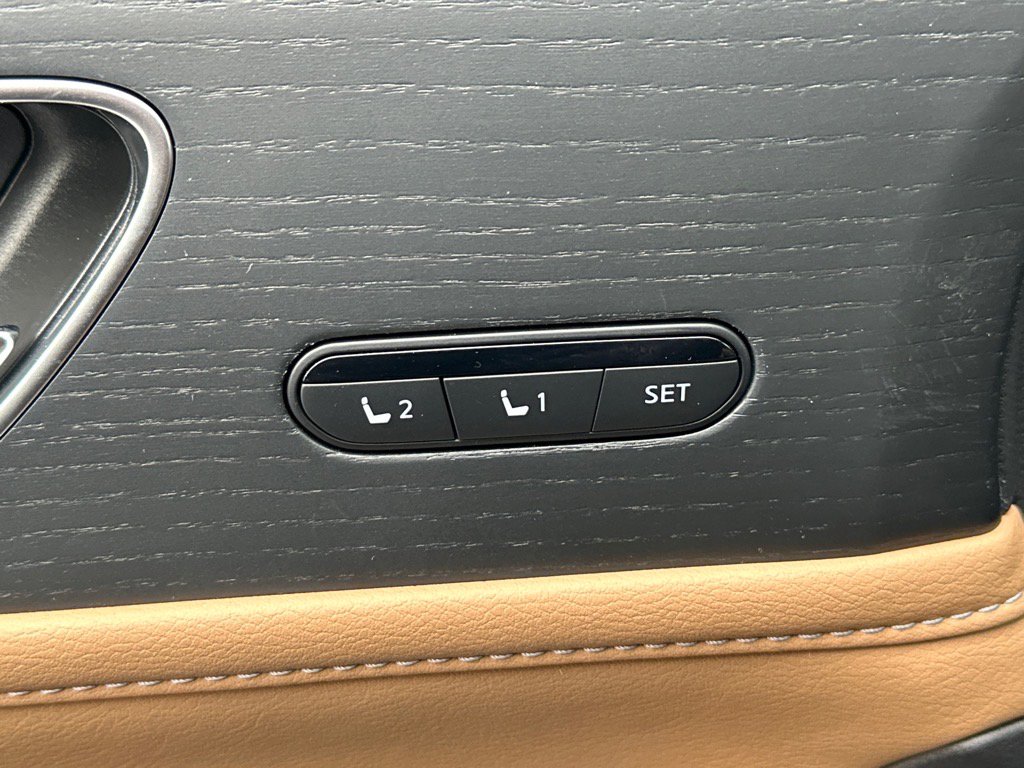 2025 Infiniti QX80 Sensory photo 21